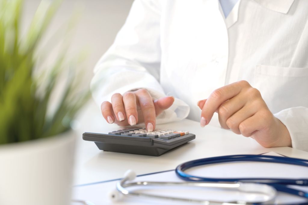 opm-dlaszpitali-najniższego-wynagrodzenia