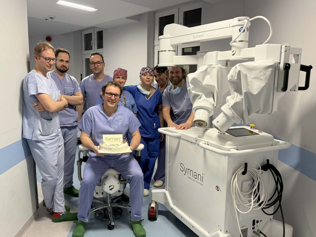 opm-dlaszpitali-robot-mikrochirurgiczny