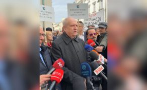 opm-dlaszpitali-protest-przed